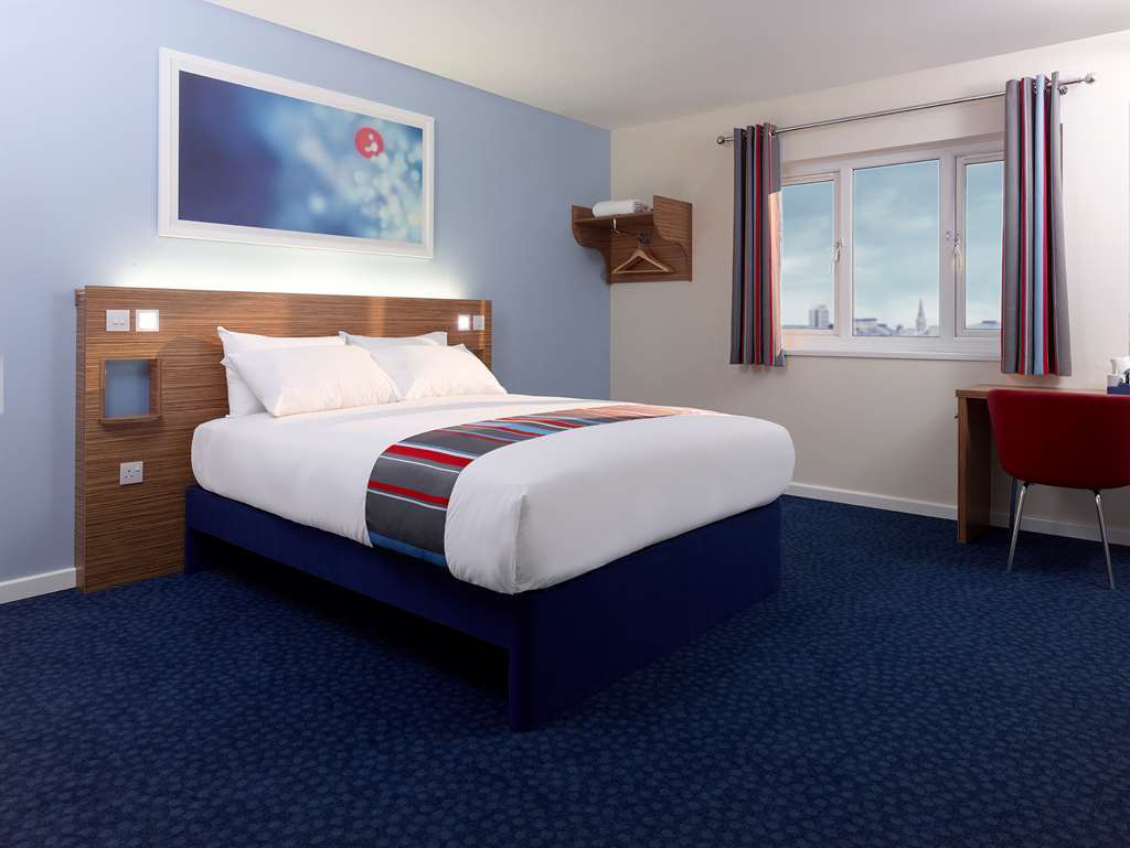Travelodge Nottingham Riverside Habitación foto